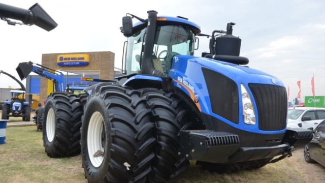 The Mighty Holland Tractor: Powering Through Fields with Precision
