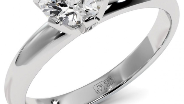 Sparkle Without the Guilt: Embracing Moissanite Engagement Rings
